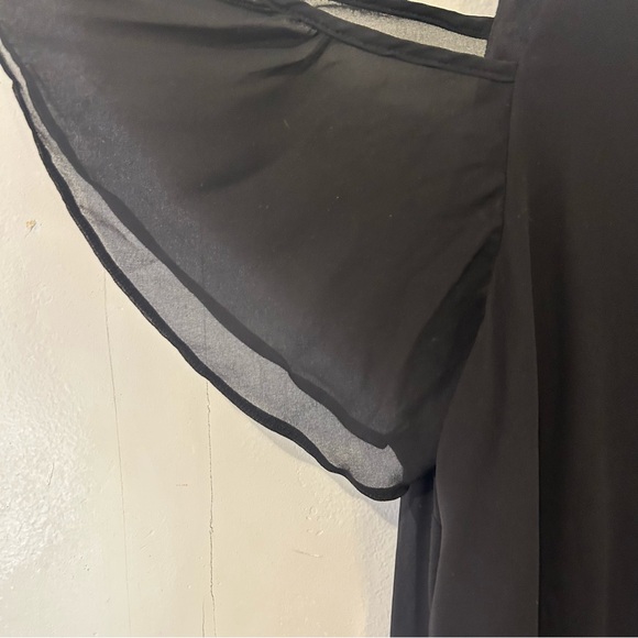 Black Cold Shoulder Shift Dress - Picture 3 of 7